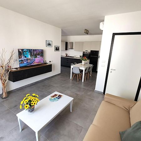 La Dama Di Loto Apartment Lecce Exterior photo